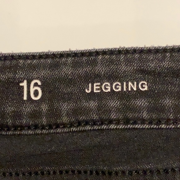 a.n.a a new approach jeans, size 16 - Picture 8 of 8